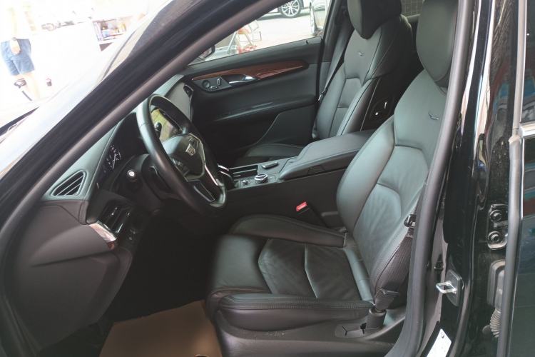 Used Cadillac CT6 2022 28T Fashion Edition Left Front Seat