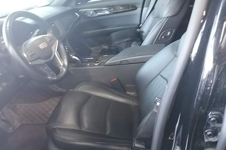Used Cadillac CT6 2022 28T Luxury Edition Left Front Seat