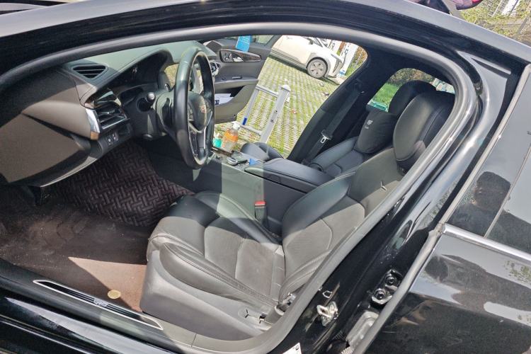 Used Cadillac CT6 2022 28T Luxury Edition Left Front Seat