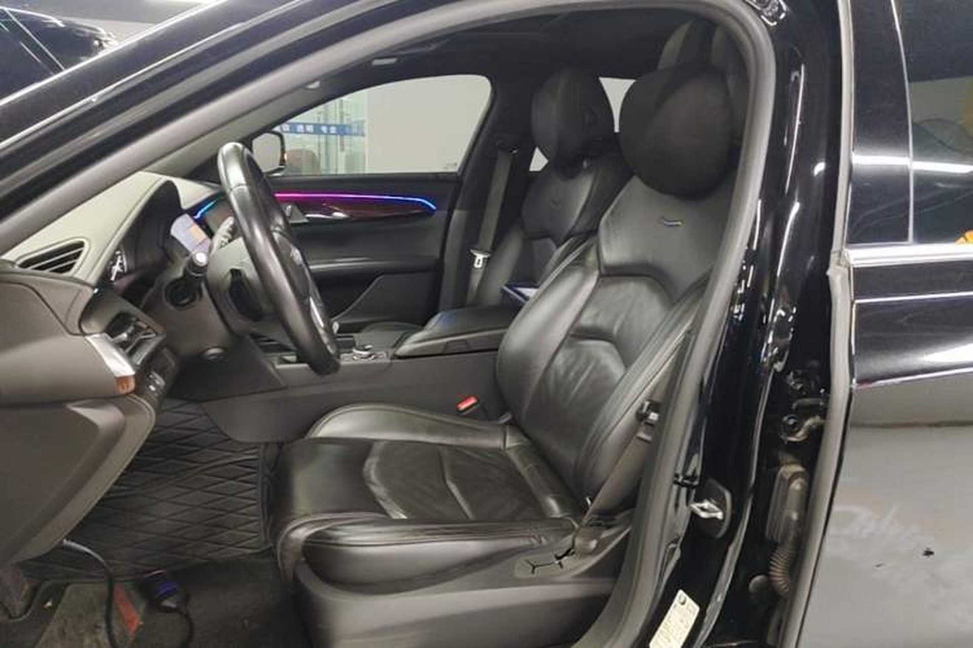 Used Cadillac CT6 2022 28T Fashion Edition Left Front Seat