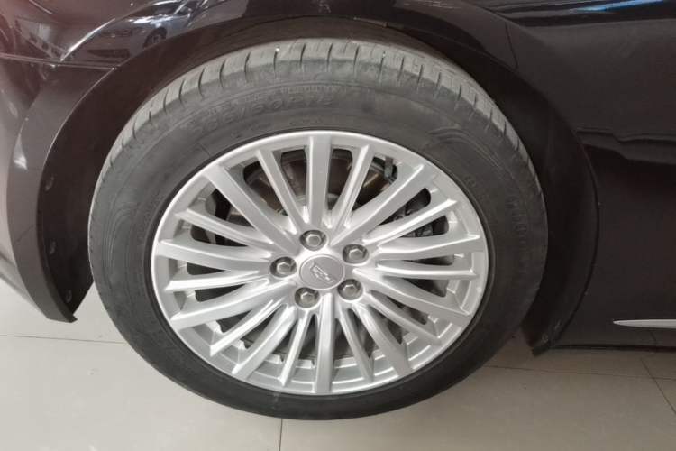 Used Cadillac CT6 2022 28T Fashion Edition Left Front Wheel Hub