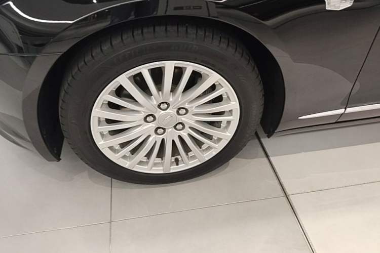 Used Cadillac CT6 2022 28T Fashion Edition Left Front Wheel Hub