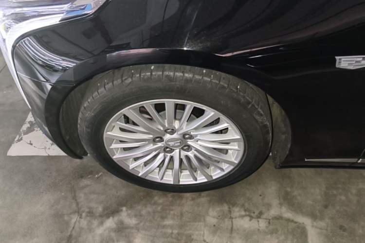 Used Cadillac CT6 2022 28T Luxury Edition Left Front Wheel Hub