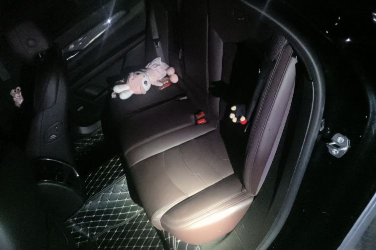 Used Cadillac CT6 2022 28T Prestige Edition Left Rear Seat