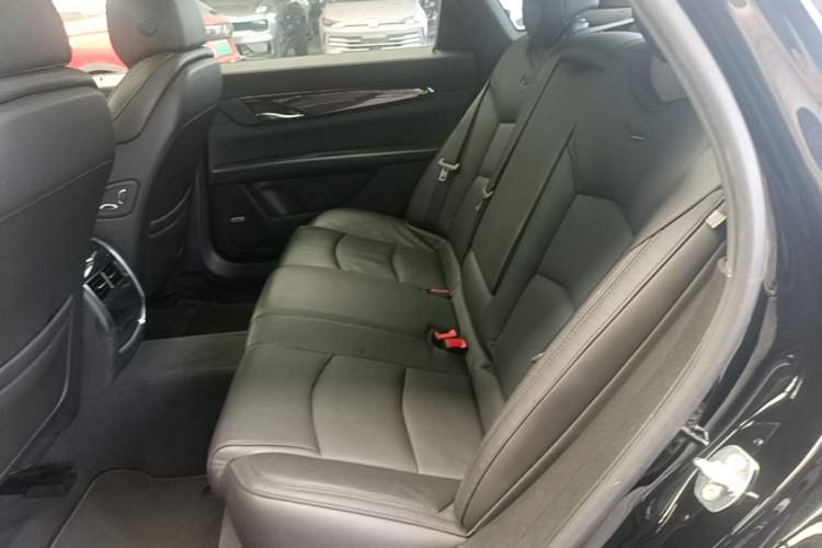 Used Cadillac CT6 2022 28T Fashion Edition Left Rear Seat