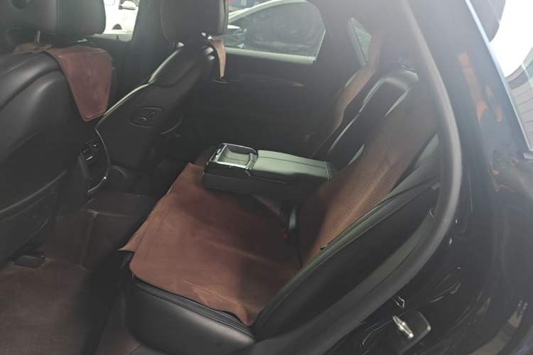 Used Cadillac CT6 2022 28T Luxury Edition Left Rear Seat
