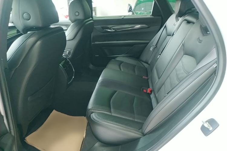 Used Cadillac CT6 2022 28T Platinum Edition Left Rear Seat