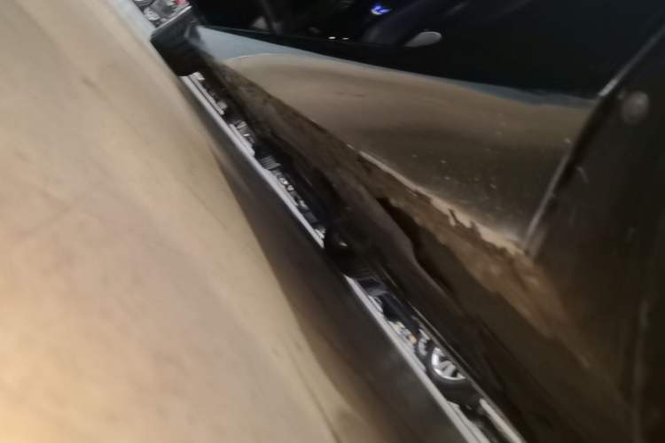 Used Cadillac CT6 2022 28T Luxury Edition Left Side Sill