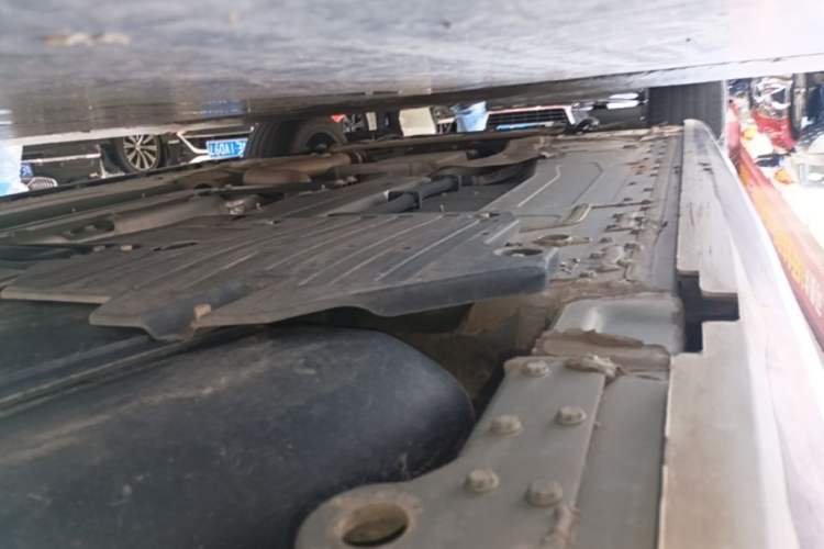 Used Cadillac CT6 2022 28T Platinum Edition Left Side Sill