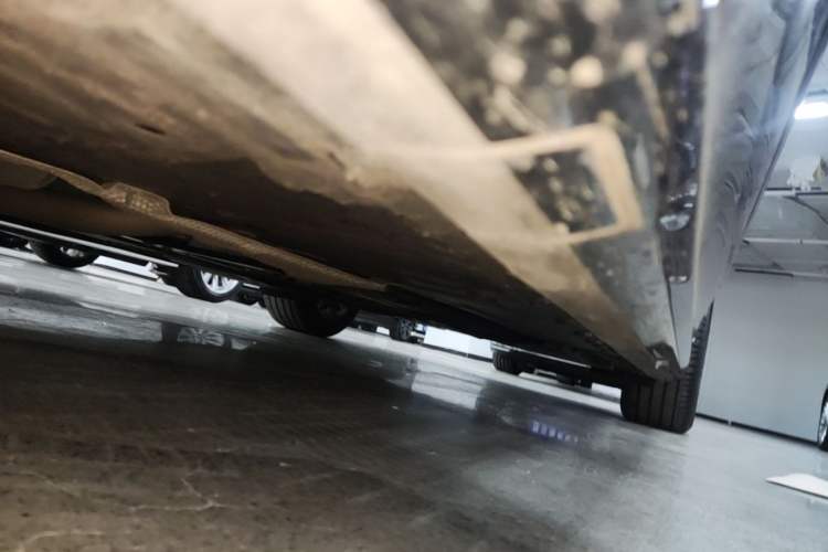 Used Cadillac CT6 2022 28T Prestige Edition Left Side Sill