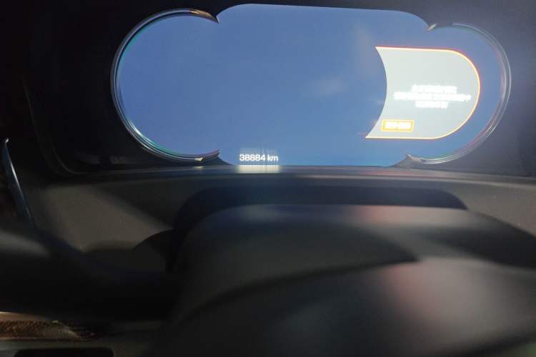 Used Cadillac CT6 2022 28T Luxury Edition Odometer Close Up
