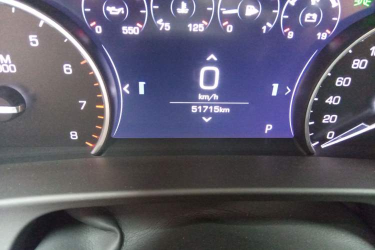 Used Cadillac CT6 2022 28T Fashion Edition Odometer Close Up
