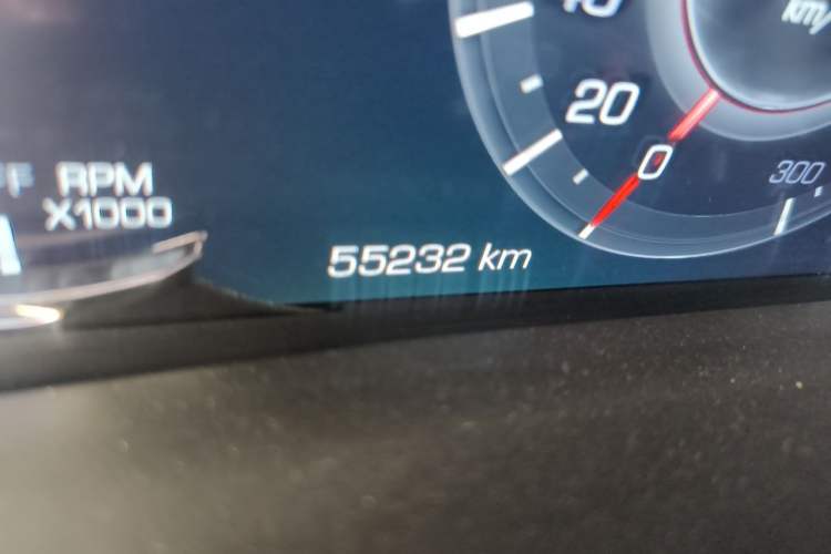 Used Cadillac CT6 2022 28T Luxury Edition Odometer Close Up