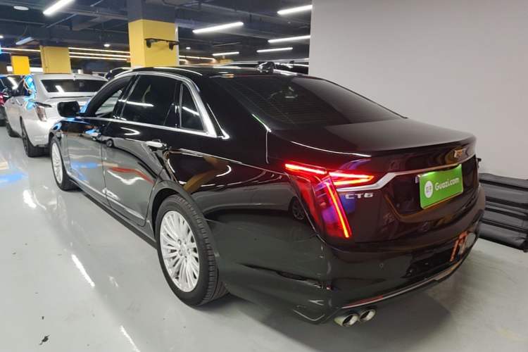 Used Cadillac CT6 2022 28T Fashion Edition Rear Left 45 Deg