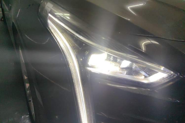 Used Cadillac CT6 2022 28T Luxury Edition Right Front Headlight