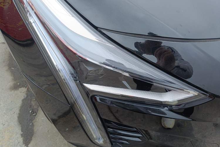 Used Cadillac CT6 2022 28T Luxury Edition Right Front Headlight