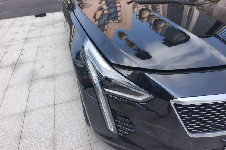 Used Cadillac CT6 2022 28T Luxury Edition Right Front Headlight