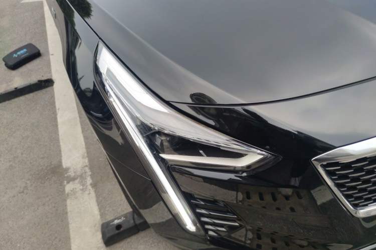 Used Cadillac CT6 2022 28T Luxury Edition Right Front Headlight