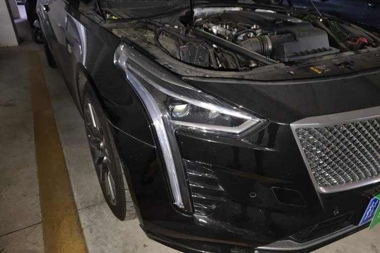 Used Cadillac CT6 2022 28T Prestige Edition Right Front Headlight