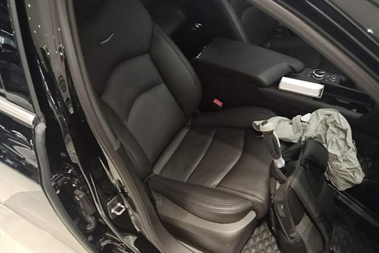 Used Cadillac CT6 2022 28T Fashion Edition Right Front Seat