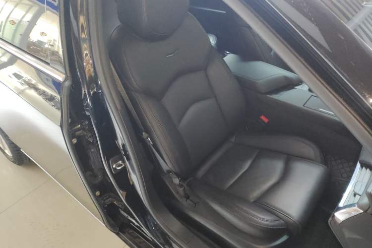 Used Cadillac CT6 2022 28T Fashion Edition Right Front Seat