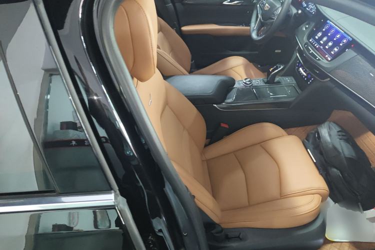 Used Cadillac CT6 2022 28T Luxury Edition Right Front Seat
