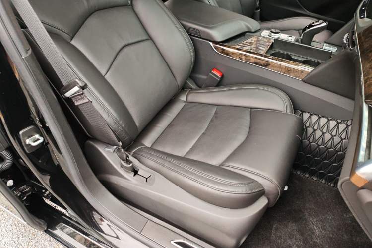 Used Cadillac CT6 2022 28T Luxury Edition Right Front Seat