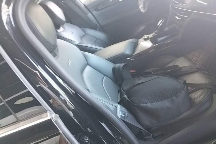 Used Cadillac CT6 2022 28T Luxury Edition Right Front Seat