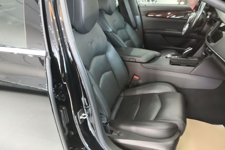 Used Cadillac CT6 2022 28T Fashion Edition Right Front Seat