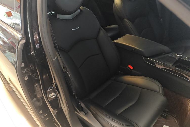 Used Cadillac CT6 2022 28T Luxury Edition Right Front Seat