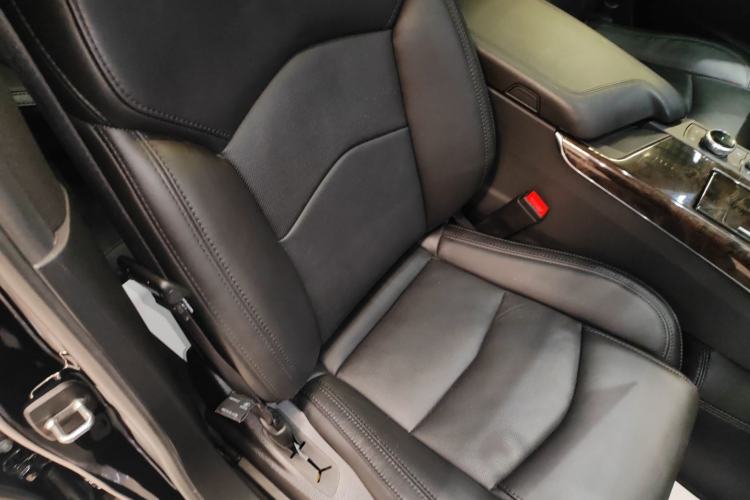 Used Cadillac CT6 2022 28T Luxury Edition Right Front Seat