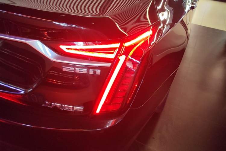 Used Cadillac CT6 2022 28T Luxury Edition Right Rear Taillight