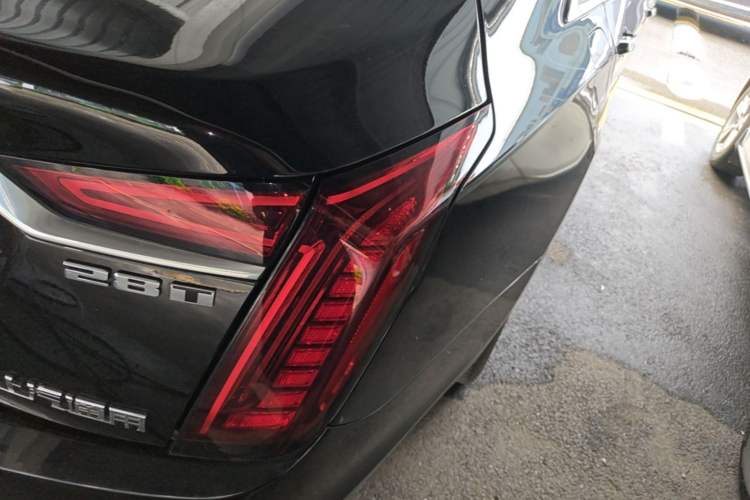 Used Cadillac CT6 2022 28T Luxury Edition Right Rear Taillight
