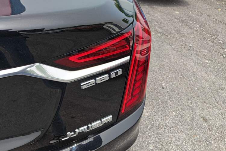 Used Cadillac CT6 2022 28T Luxury Edition Right Rear Taillight