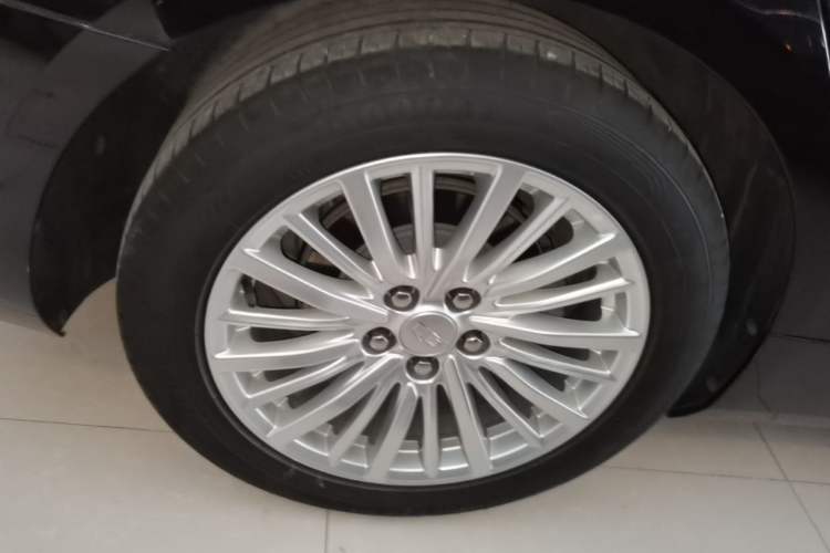 Used Cadillac CT6 2022 28T Fashion Edition Right Rear Wheel Hub