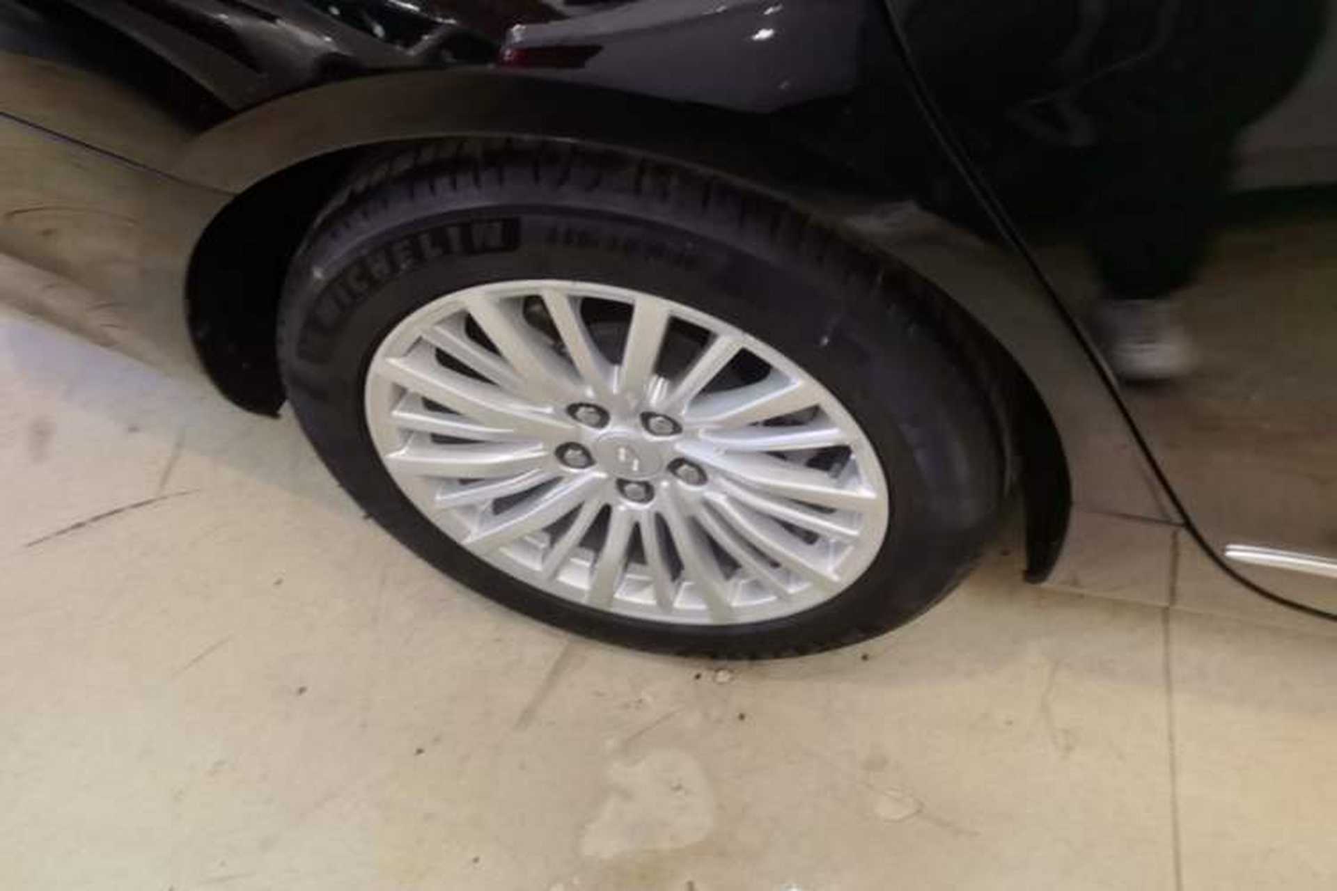 Used Cadillac CT6 2022 28T Luxury Edition Right Rear Wheel Hub