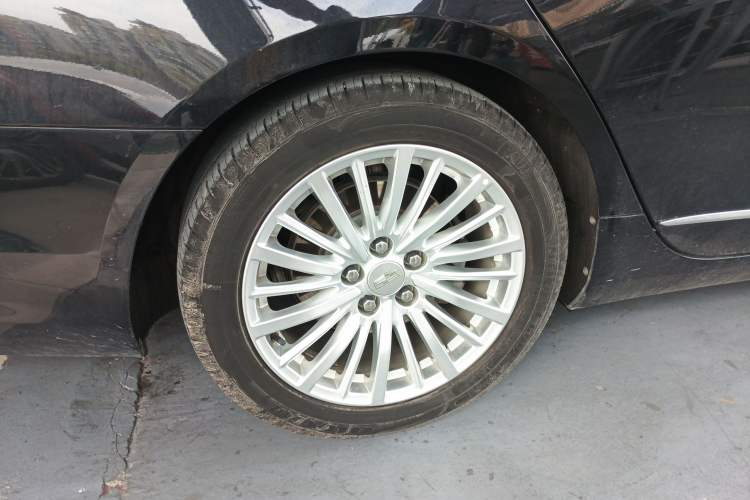Used Cadillac CT6 2022 28T Fashion Edition Right Rear Wheel Hub