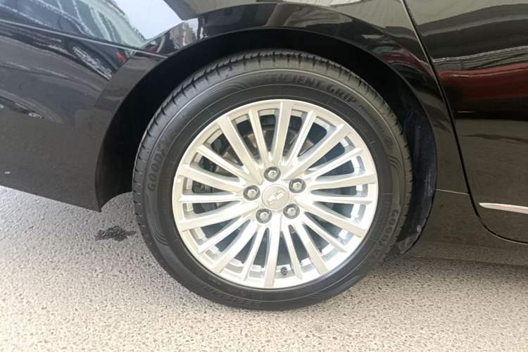 Used Cadillac CT6 2022 28T Fashion Edition Right Rear Wheel Hub