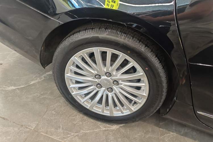 Used Cadillac CT6 2022 28T Fashion Edition Right Rear Wheel Hub
