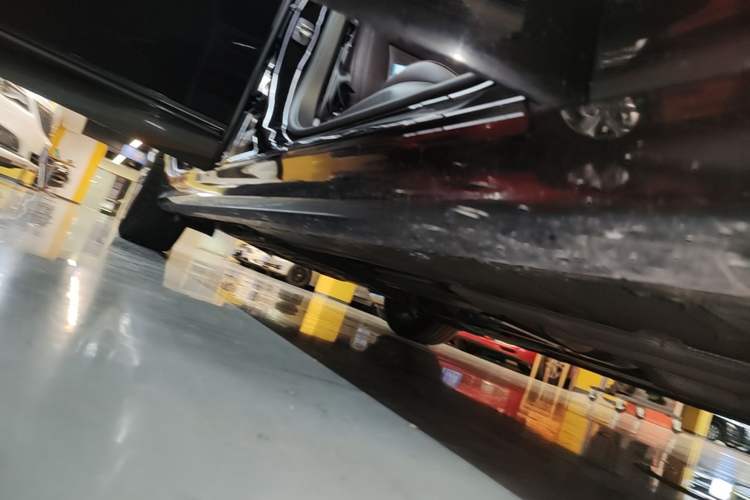 Used Cadillac CT6 2022 28T Prestige Edition Right Side Sill