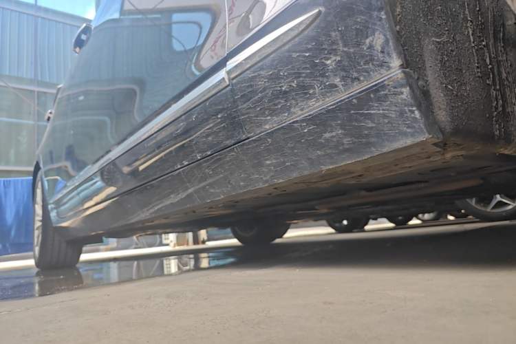 Used Cadillac CT6 2022 28T Luxury Edition Right Side Sill
