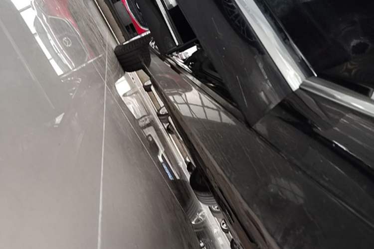 Used Cadillac CT6 2022 28T Fashion Edition Right Side Sill