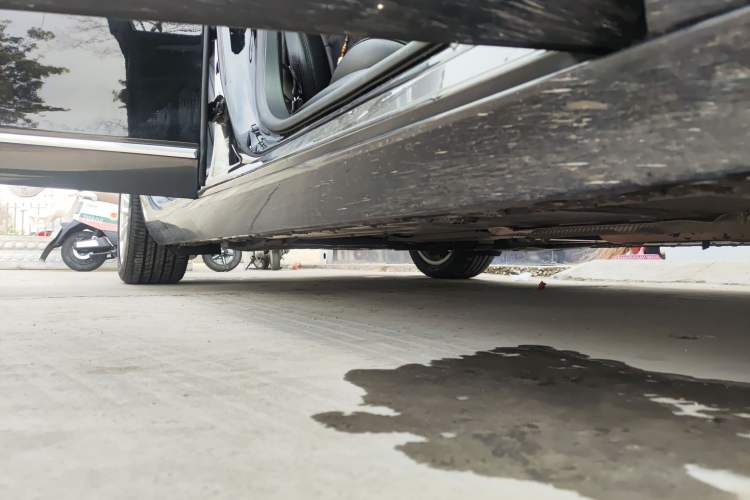 Used Cadillac CT6 2022 28T Luxury Edition Right Side Sill