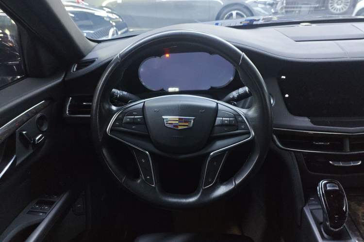 Used Cadillac CT6 2022 28T Luxury Edition Steering Wheel