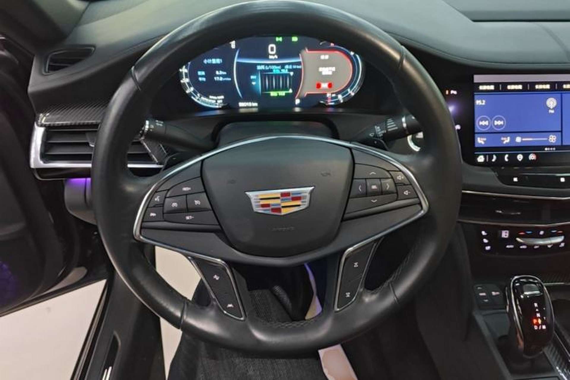 Used Cadillac CT6 2022 28T Luxury Edition Steering Wheel