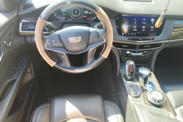 Used Cadillac CT6 2022 28T Luxury Edition Steering Wheel