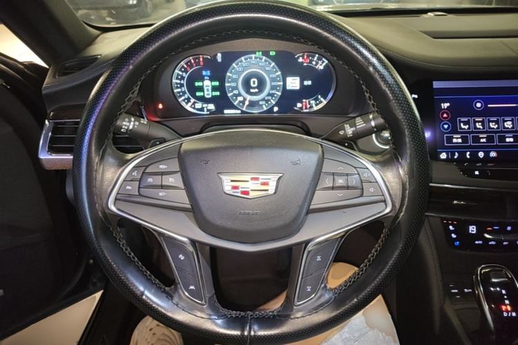 Used Cadillac CT6 2022 28T Luxury Edition Steering Wheel