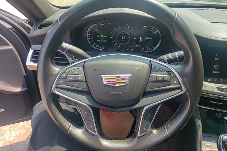 Used Cadillac CT6 2022 28T Luxury Edition Steering Wheel