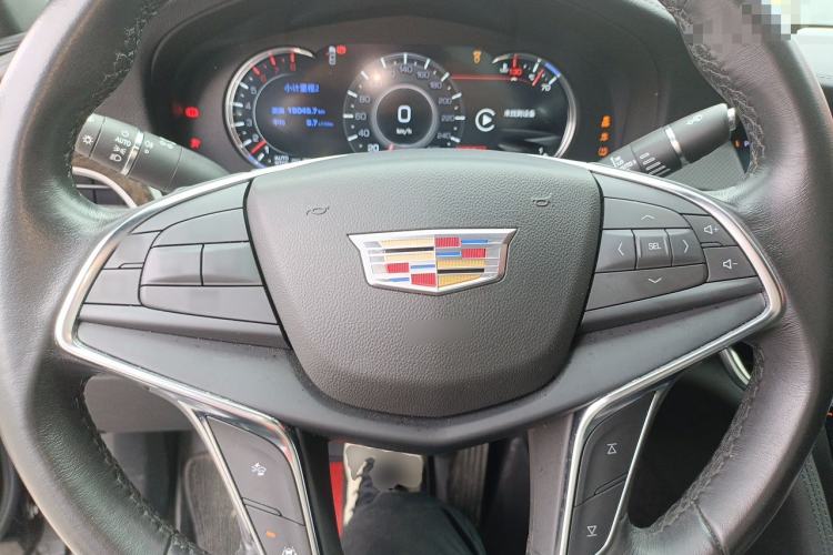 Used Cadillac CT6 2022 28T Luxury Edition Steering Wheel