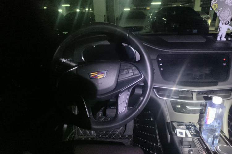 Used Cadillac CT6 2022 28T Prestige Edition Steering Wheel